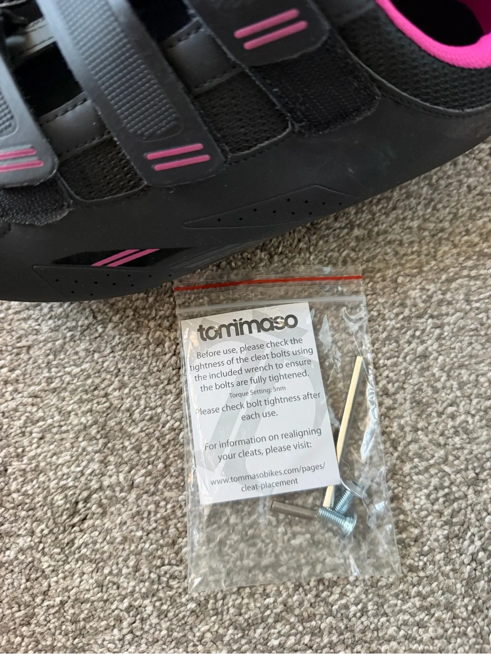 Tommaso black & pink cycling shoes with delta cleats